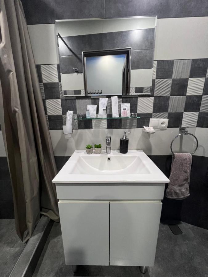 Comfortable Apartment Комфортные Апартаменты Self Check In Erevan Exterior foto